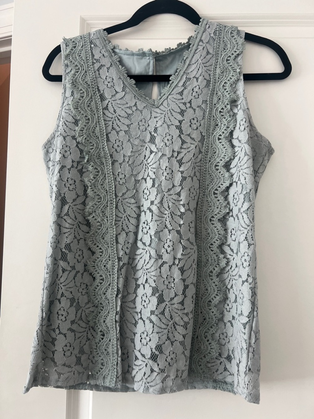 Sleeveless Lace Overlay Top - Light Gray